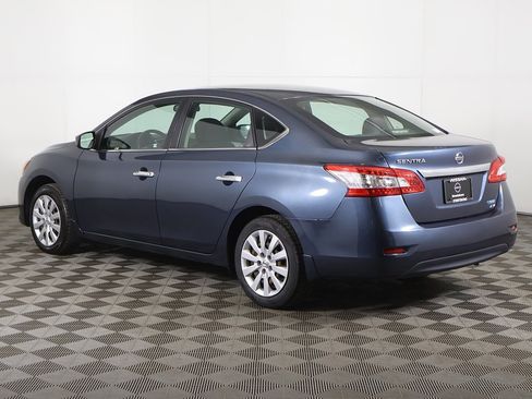 Used 2014 Nissan Sentra S image 4