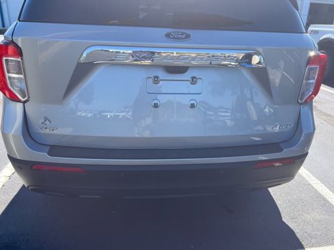 Certified 2023 Ford Explorer XLT image 10