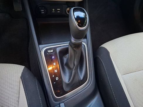 Used 2018 Hyundai Accent SE FWD image 14