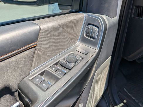 Used 2024 Ford F450 Platinum w/ FX4 Off-Road Package AWD/4WD image 18