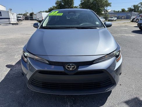 Used 2023 Toyota Corolla LE w/ LE Premium Package image 2