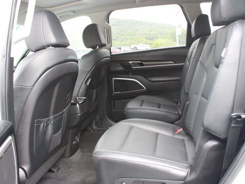Used 2023 Kia Telluride S w/ S Sunroof Package AWD/4WD image 18