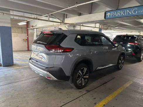 Used 2022 Nissan Rogue Platinum w/ Head-Up Display Package image 28