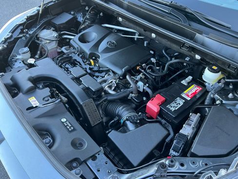 Used 2019 Toyota RAV4 Limited image 21