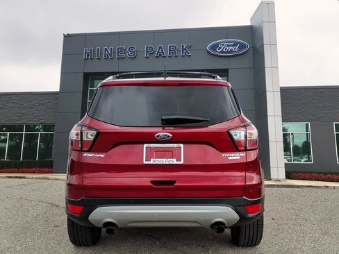 Used 2018 Ford Escape Titanium image 5
