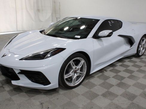 Used 2021 Chevrolet Corvette Stingray Coupe w/ 1LT image 29