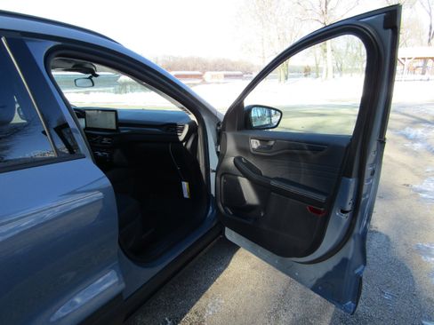 New 2025 Ford Escape Active w/ Tech Pack #1 image 18