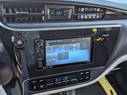 Used 2017 Toyota Corolla iM image 17