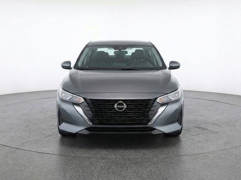 Used 2025 Nissan Sentra SV FWD image 2