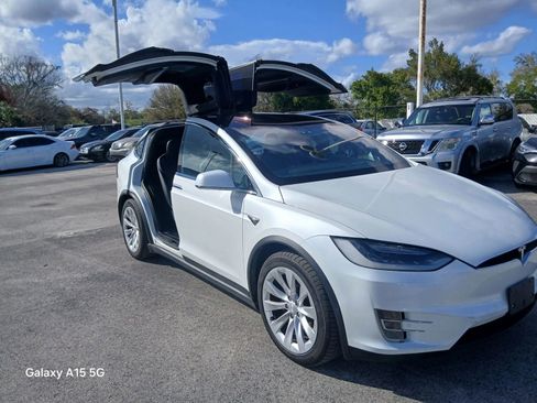 Used 2017 Tesla Model X 100D image 17