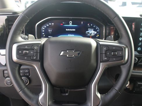 Used 2025 Chevrolet Silverado 1500 LT Trail Boss w/ Convenience Package II AWD/4WD image 23