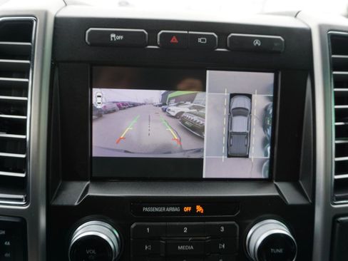 Used 2020 Ford F150 Platinum w/ Equipment Group 701A Luxury AWD/4WD image 24