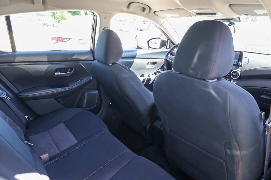 Used 2025 Nissan Sentra SR FWD image 17
