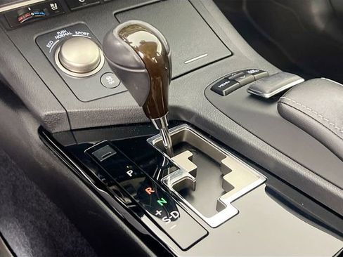 Used 2013 Lexus ES 350 w/ Luxury Pkg FWD image 16