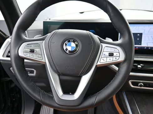 Used 2024 BMW X7 xDrive40i AWD/4WD image 12