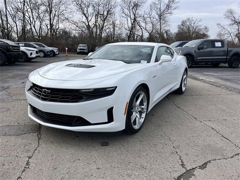 Used 2022 Chevrolet Camaro LT image 7