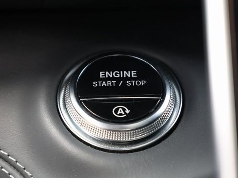 Used 2022 Mercedes-Benz SL 55 AMG 4MATIC w/ AMG Night Package image 33