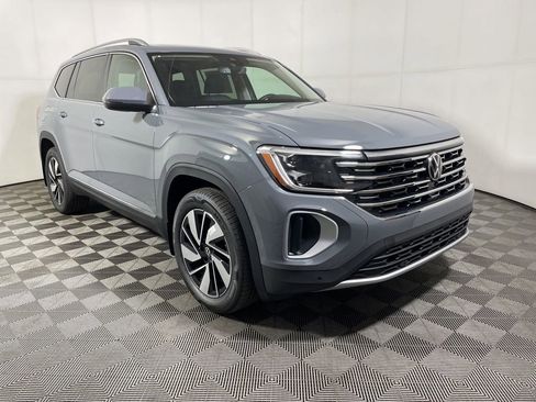 New 2026 Volkswagen Atlas SEL image 2