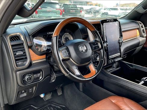 Used 2021 RAM 1500 Limited w/ Body Color Bumper Group image 17