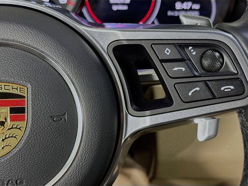 Used 2021 Porsche Cayenne w/ Driver Memory Package image 14