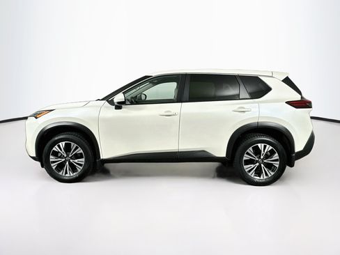 Used 2023 Nissan Rogue SV FWD image 4