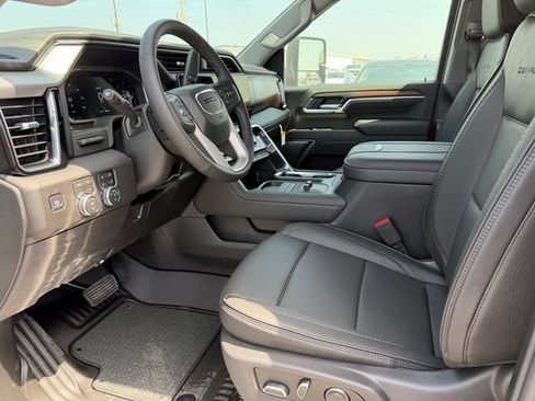 New 2026 GMC Sierra 2500 Denali w/ Denali Reserve Package AWD/4WD image 13
