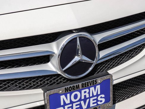 Used 2020 Mercedes-Benz C 300 Sedan image 4