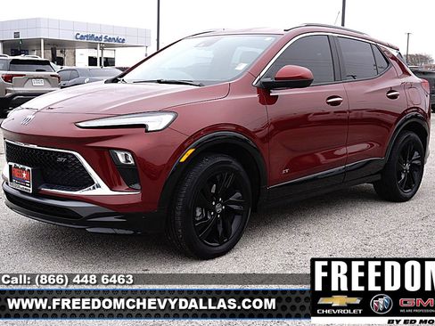 Used 2025 Buick Encore GX Sport Touring image 3