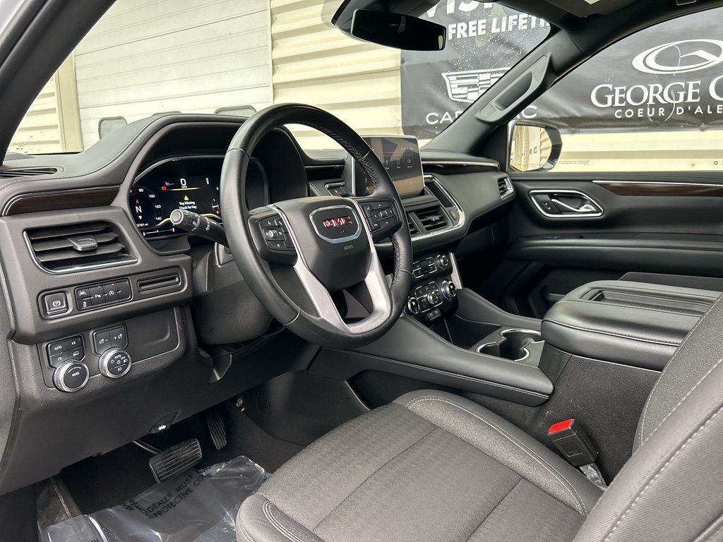 Used 2024 GMC Yukon SLE AWD/4WD image 11