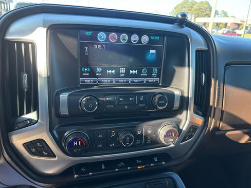 Used 2018 GMC Sierra 3500 SLT w/ Duramax Plus Package image 17