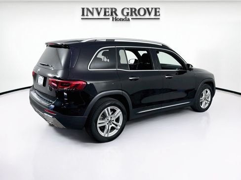 Used 2022 Mercedes-Benz GLB 250 4MATIC image 5