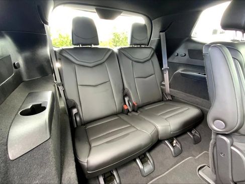 Used 2022 Cadillac XT6 Sport w/ Technology Package image 28