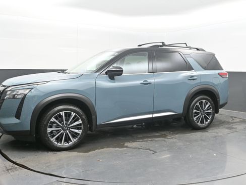 New 2026 Nissan Pathfinder Platinum AWD/4WD image 4