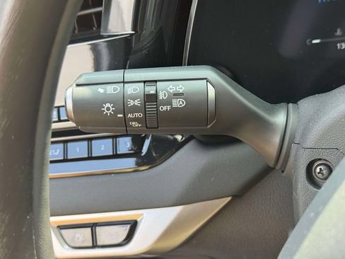Used 2025 Lexus RX 350 Premium w/ Kick Sensor & Tow Package AWD/4WD image 29