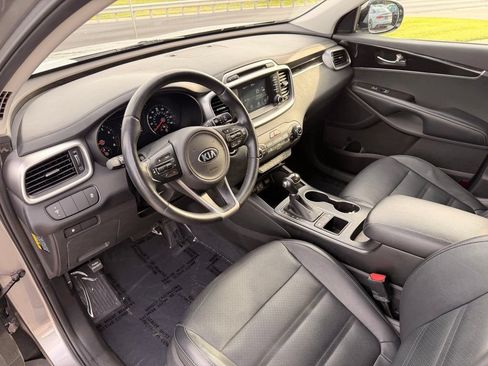 Used 2017 Kia Sorento FWD w/ LX Convenience Package image 28