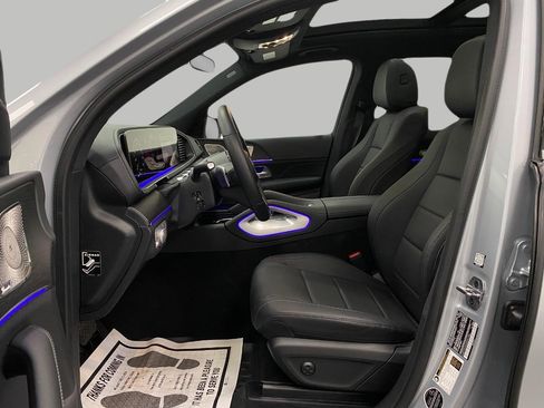 Certified 2025 Mercedes-Benz GLS 450 4MATIC image 33