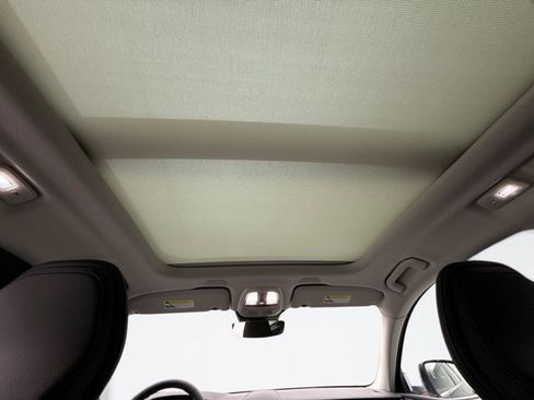 Used 2023 Volvo XC60 B5 Plus w/ Climate Package image 17