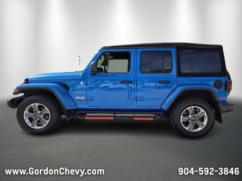 Used 2021 Jeep Wrangler Unlimited Sahara image 2
