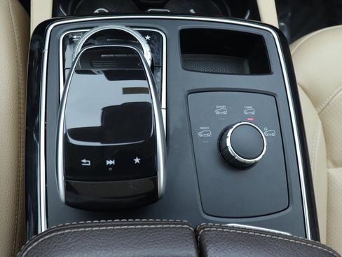 Used 2017 Mercedes-Benz GLE 350 image 29