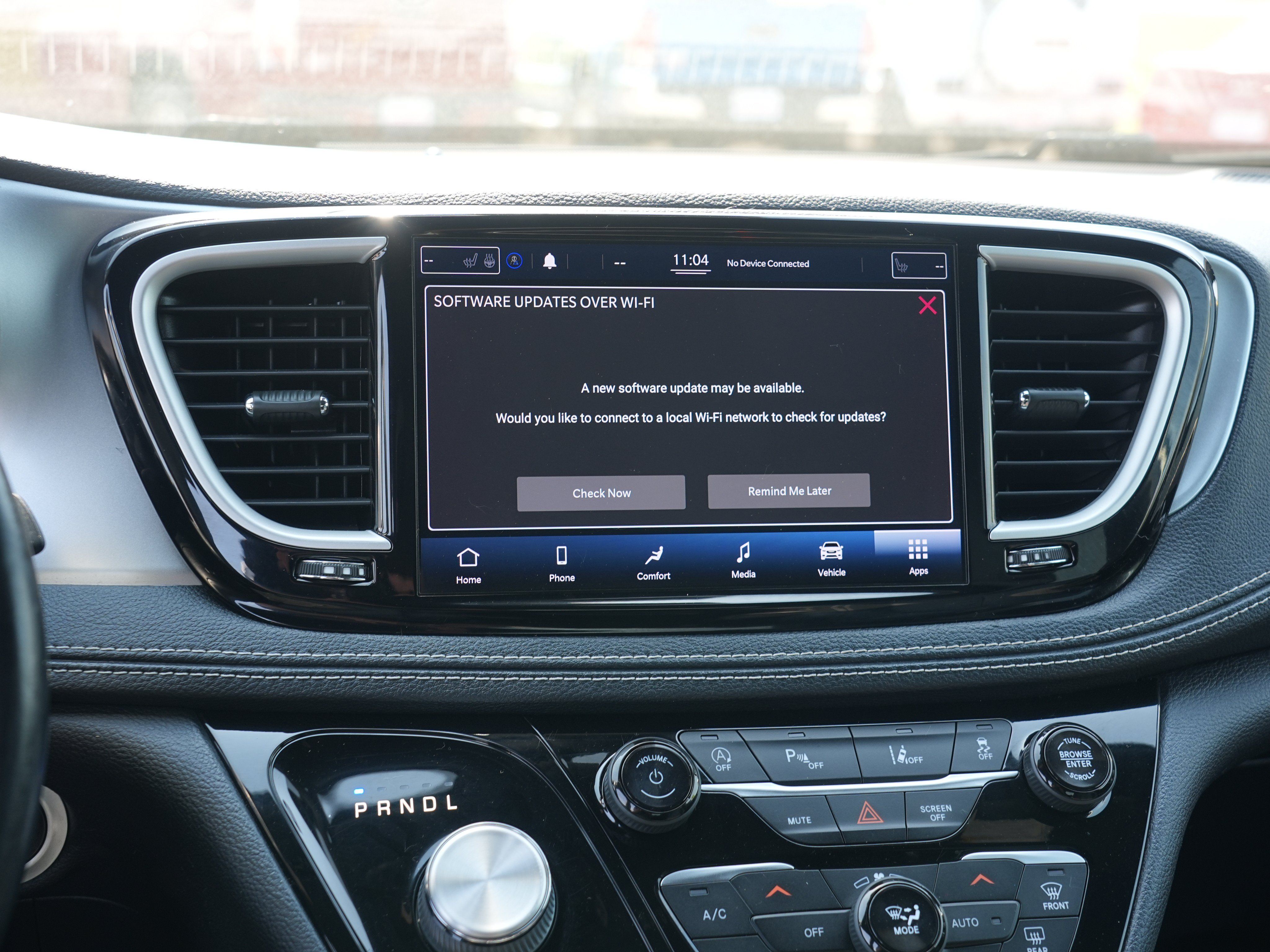 Used 2021 Chrysler Pacifica Touring-L w/ S Appearance Package FWD image 23
