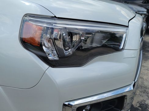 Used 2024 Toyota 4Runner Limited AWD/4WD image 5