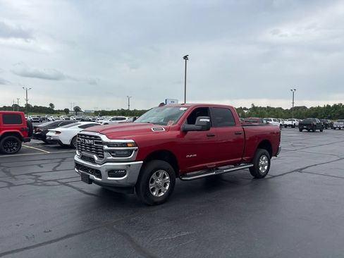 Used 2026 RAM 2500 Big Horn AWD/4WD image 4
