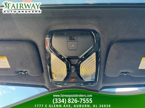Used 2025 BMW X7 xDrive40i w/ Premium Package AWD/4WD image 26