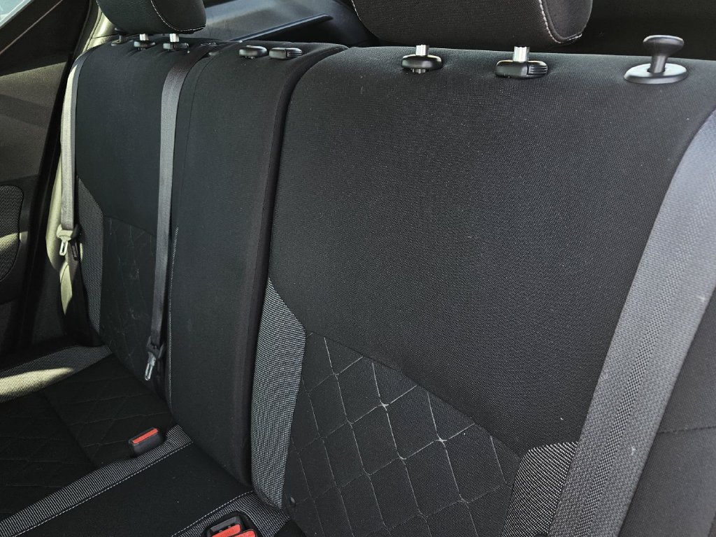 Certified 2019 Nissan Kicks SV FWD image 12