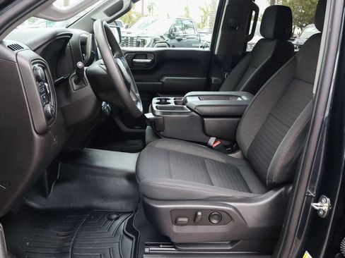 Used 2023 Chevrolet Silverado 1500 Custom AWD/4WD image 18