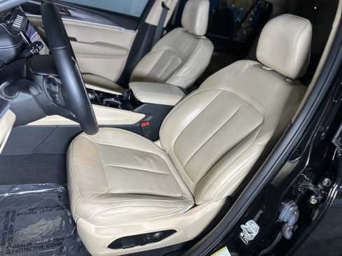 Used 2021 Jeep Grand Cherokee L Limited AWD/4WD image 32