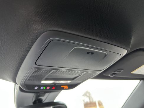 Used 2025 Buick Enclave Preferred image 35