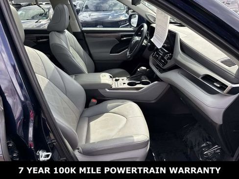 Used 2021 Toyota Highlander Platinum image 9