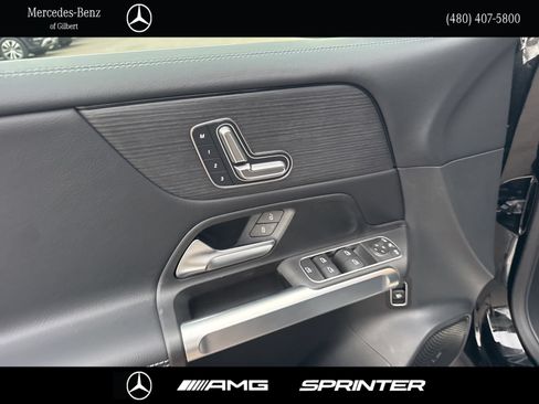 New 2026 Mercedes-Benz GLB 250 image 10