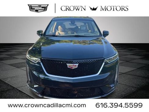 New 2025 Cadillac XT6 Sport w/ Platinum Package image 2